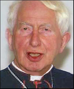 Foto de George HUME BASIL