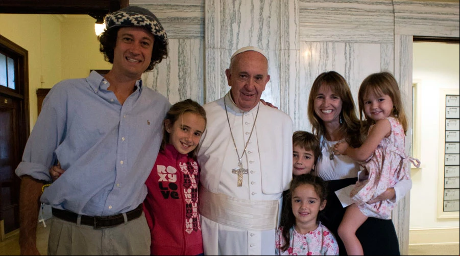 Foto : El Papa Francisco y los Walker / Credito : Lu00b4Osservatore Romano?w=200&h=150