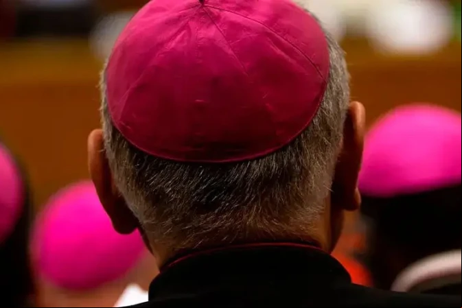 Los obispos italianos manifiestan su preocupación por la crisis política del país