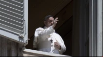 Papa Francisco en el rezo del u00c1ngelus. Foto: Vatican Media