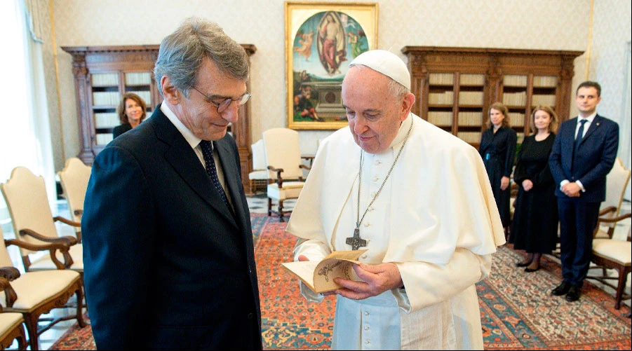 El Papa Francisco se reu00fane con David Sassoli, presidente del Parlamento Europeo, el 25 de junio de 2021 / Cru00e9dito: Vatican Media.?w=200&h=150