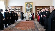 Papa Francisco con delegaciu00f3n ecumu00e9nica de Finlandia. Foto: Vatican Media