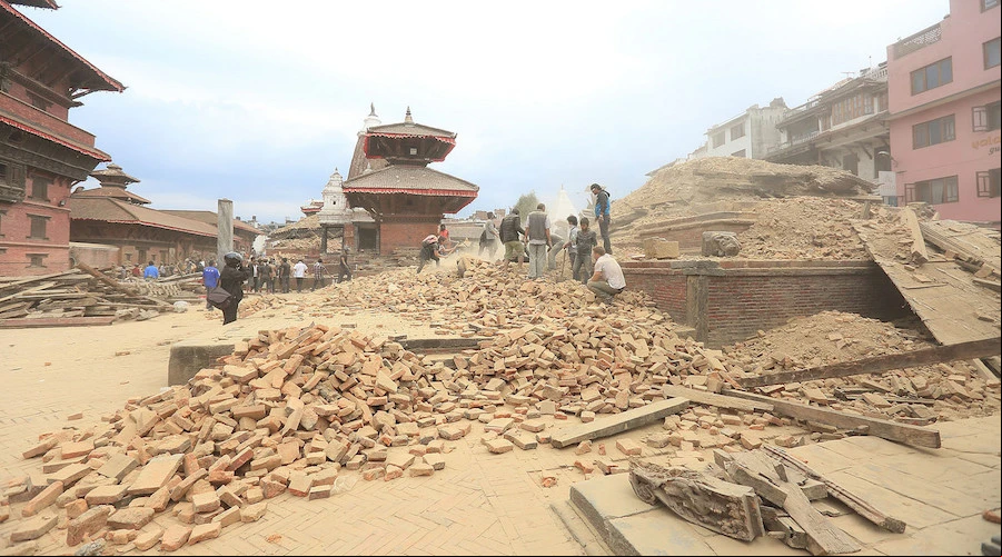 Calles y edificios destruidos en Katmandu00fa tras terremoto de 7.9 grados. Foto: Laxmi Prasad Ngakhusi / UNDP Nepal (CC BY-NC-ND 2_0)?w=200&h=150