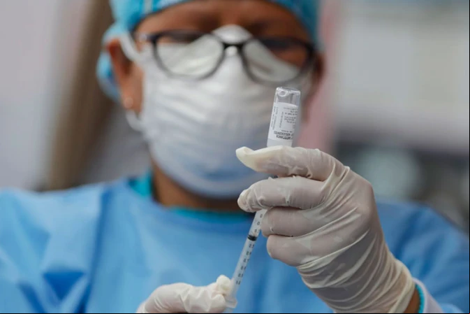 Es un deber vacunarse contra COVID y no itimos objeción de conciencia, dicen obispos