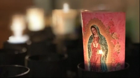 Asu00ed puedes encender una vela y una antorcha u201cvirtualu201d para la Virgen de Guadalupe