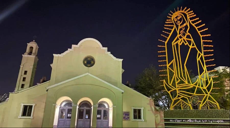Ru00e9plica de la imagen de la Virgen de Guadalupe rescatada en 2020, en el atrio de parroquia Reina de Mu00e9xico. Cru00e9dito: Edson Valdez / Pastoral Siglo XXI.?w=200&h=150