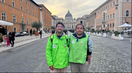 Agustin Scavada y Jenderson Guerrera en Via della Conciliazione