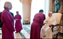 El Papa Francisco se reúne con anglicanos en el Vaticano este 2 de mayo