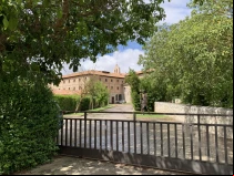 Entrada al Monasterio de Santa Clara de Belorado (Burgos, España).