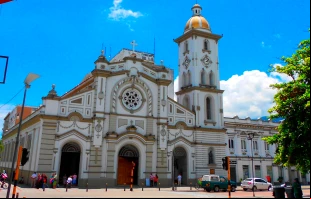 Catedral Metropolitana de Ibagué. Crédito: César Augusto Trujillo Trujillo / Wikipedia.