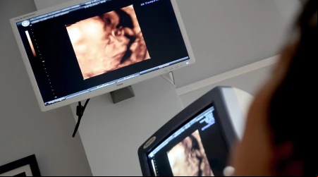 Experto denuncia “discriminación brutal” a médicos objetores de conciencia al aborto