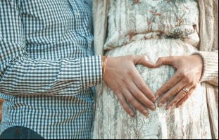 Imagen referencial de una familia. Crédito: GioeleFazzeri / Canva
