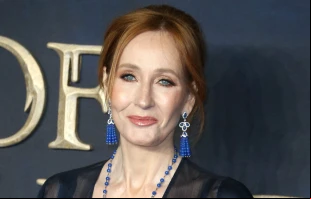 J.K. Rowling en el estreno de "Animales fantásticos: Los crímenes de Grindelwald" en Leicester Square, el 13 de noviembre de 2018. Crédito: Fred Duval / Shutterstock.