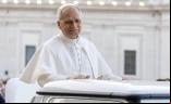 El Papa León XIV en la Vigilia de Pentecostés, el 7 de junio, en la Plaza de San Pedro del Vaticano.