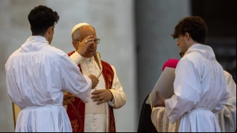El Papa León XIV en la Vigilia de Pentecostés, el 7 de junio en la Plaza de San Pedro del Vaticano.