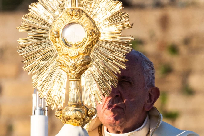 Papa Francisco Eucaristia 14102023