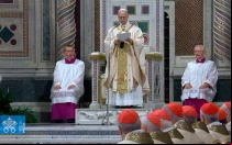 El Papa León XIV pronuncia la homilía en la Misa con la que tomó posesión de la Basílica de San Juan de Letrán.
