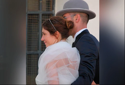 Una pareja de novios en la Plaza de San Pedro (Foto ACI Prensa)?w=200&h=150