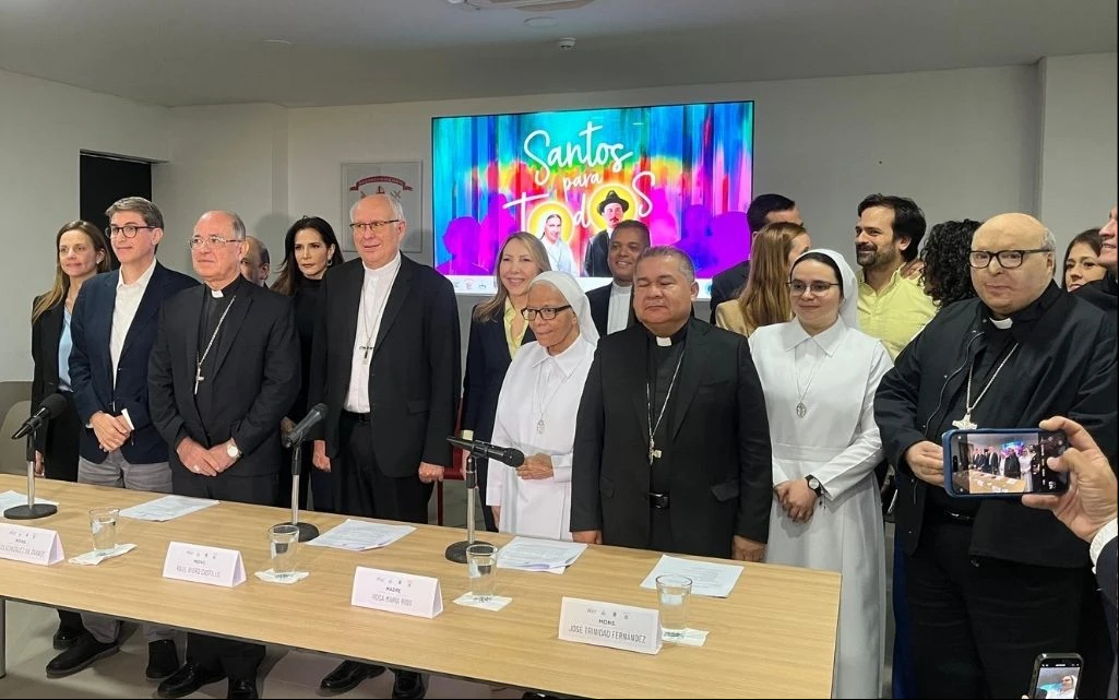 Los voceros de la Iglesia Católica en Venezuela durante la rueda de prensa de este 14 de mayo, encabezados por Mons. Raúl Biord y Mons. Jesús González de Zárate.?w=200&h=150