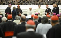 El Papa Francisco agradece a los delegados al concluir el Sínodo de la Sinodalidad 2023.